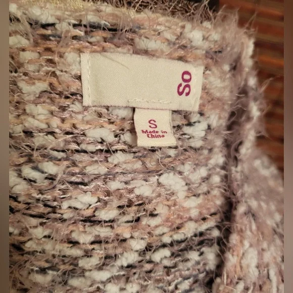 Cozy Knit Women's Sweater - Pink - Picture 2 of 4